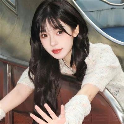 替嫁新娘，豪门老公两千岁