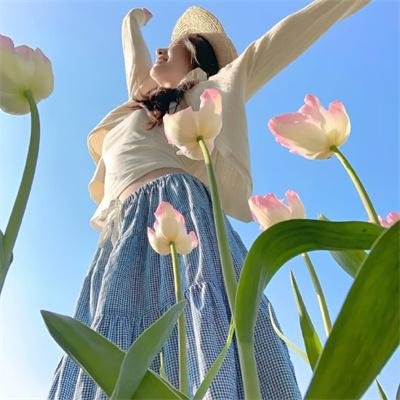 与白兰度共跳华尔兹